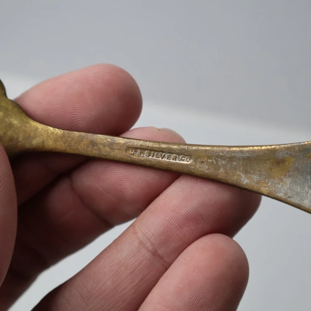 Antique US Silver Co Ornate Silverplate Cold Meat Fork Floral Scroll 8.5 Inch‎